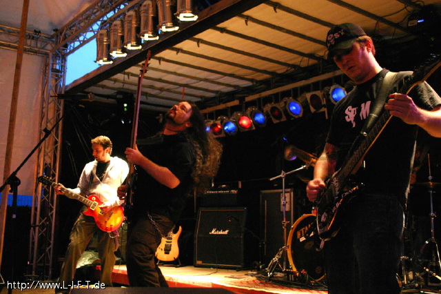 050514a2-905-0571_img.jpg