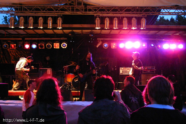 050514a2-905-0574_img.jpg