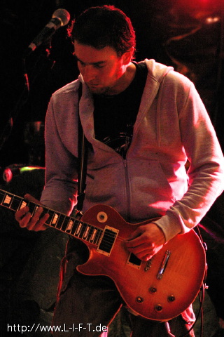 050514a2-905-0597_img.jpg